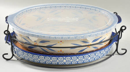 Old World Blue 14" Oval Baker w/Plastic Lid, Lid-It, Cutting Board & Metal Stand