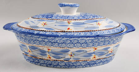 Old World Blue 3.5 Quart Oval Casserole Covered