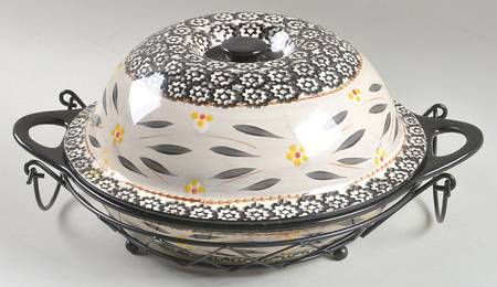 Old World Black Shallow Baker & Lid/Bowl with Metal Stand