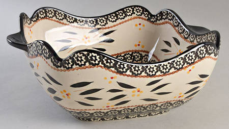 Old World Black 2.5 Qt Square Bake & Serve Bowl