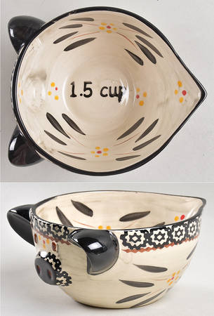 Old World Black 1 1/2 Cup Measuring Cup
