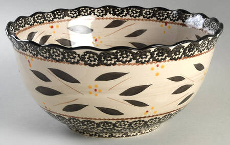 Old World Black 10" Scalloped Bowl