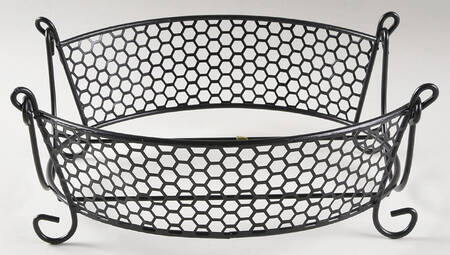 Old World Black Wire Holder for 2.5 Qt Oval Covered Baker