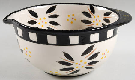 Old World Black 11" Nesting Bowl with Spoit