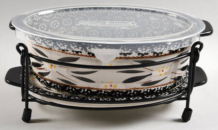 Old World Black 10" Oval Baker w/Storage Cover, Lid-It & Mtl Stand
