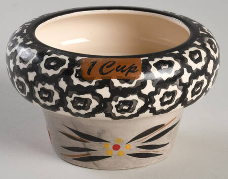 Old World Black 1 Cup Measuring Cup for Figural Set