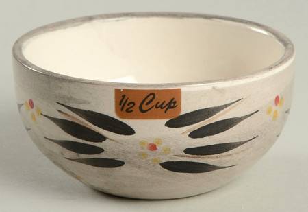 Old World Black 1/2 Cup Measuring Cup