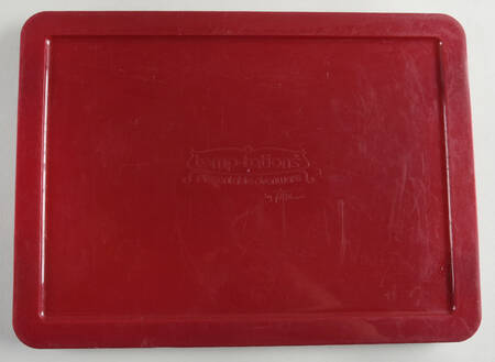 Old World Cranberry Tabless Plastic Storage Cover for 15" Rect Baker
