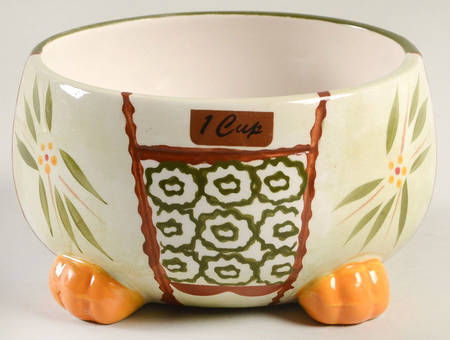 Old World Green 1 Cup Figural Nesting Measuring Cup