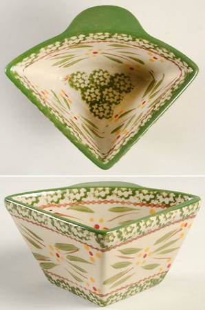 Old World Green Triangular Shaoed Dip Bowl