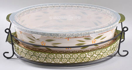 Old World Green 14" Oval Baker w/Plastic Lid, Lid-It, Cutting Board & Metal Stand