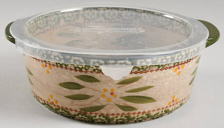Old World Green 8" Handled Round Baker with Plastic Lid