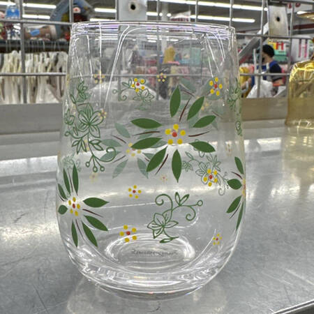 Classic Green Glassware Stemless Wine