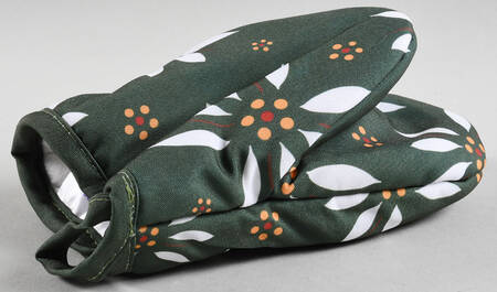 Old World Green Mini Cloth Oven Mitt