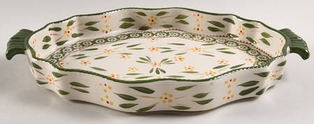 Old World Green 14" Oval Scalloped Baker