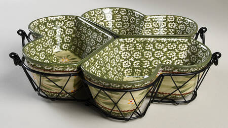 Old World Green 4pc Heart Baker Set (3 Bakers & Metal Stand)