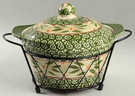 Old World Green 2.25 Qt Round Covered Casserole & Metal Stand