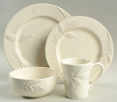 Birchwood Chalet Pinecone 4 Piece Place Setting