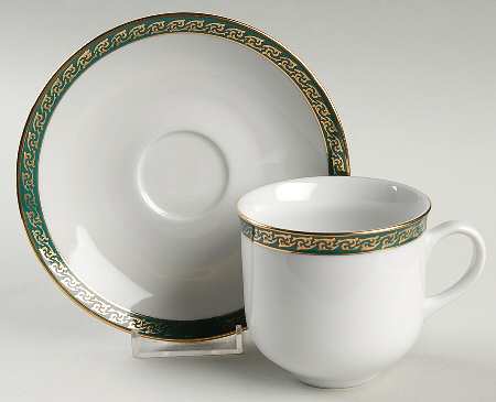 THU420 Footed Cup & Saucer Set