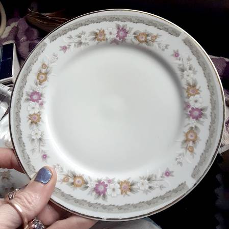 TRS19 Salad Plate