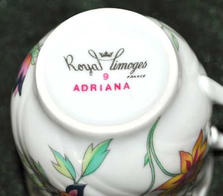 Adriana Flat Cup