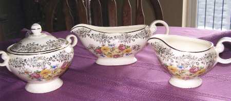 TST993 Gravy Boat