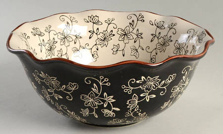 Floral Lace Black 9" Round Fluted Bowl