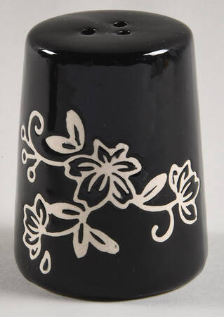 Floral Lace Black Pepper Shaker (Centertaining Lazy Susan Set)