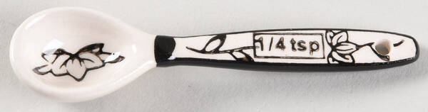 Floral Lace Black 1/4 Teaspoon Ceramic Measuring Spoon