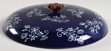 Floral Lace-Blue Lid for 3 Quart Round Casserole
