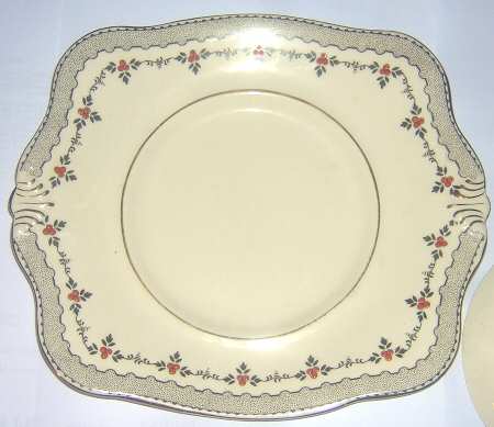 9183 Square Handled Cake Plate