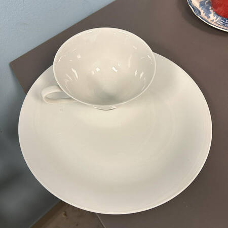 TIR586 Snack Plate & Cup Set