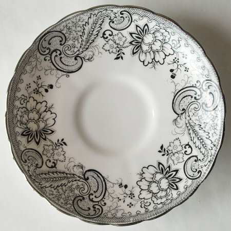 D1487 Saucer