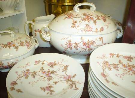 TRV716 Tureen &  Lid
