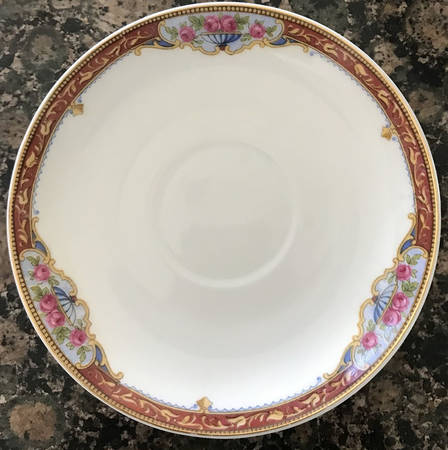 THU432 Saucer