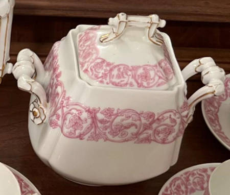 TRV732 Sugar Bowl & Lid
