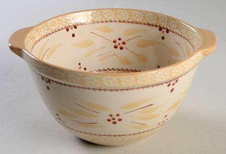 Old World Cream 7" 1.5 Qt Round Bowl