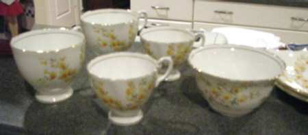 C6876 Footed Cup