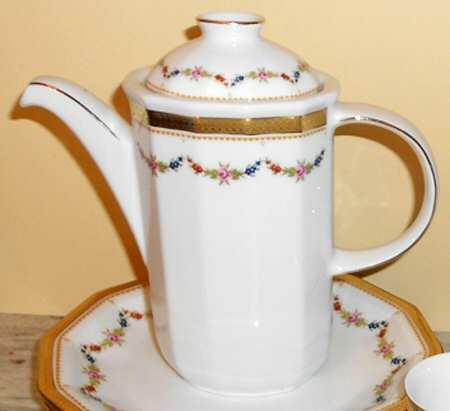 TIR608 Mini Coffee Pot & Lid