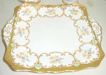 TUS175 Square Handled Cake Plate