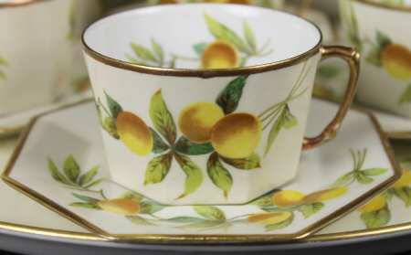 TRV748 Flat Cup & Saucer Set