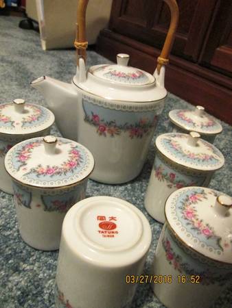 TWN9 Teapot & Lid