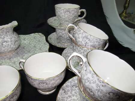 TUS178 Footed Cup & Saucer Set