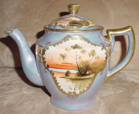 TKI74 Teapot & Lid