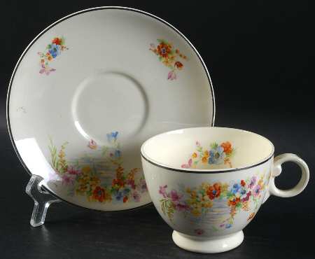 TST1024 Footed Cup & Saucer Set