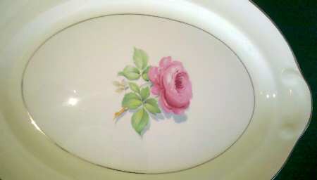 TST1025 9" Oval Vegetable Bowl