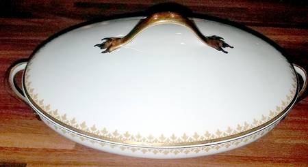 TRV544 Oval Covered Vegetable