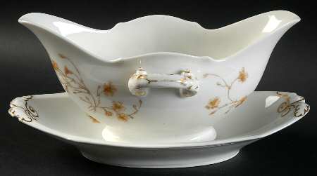 TRV781 Gravy Boat & Underplate