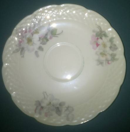 THU463 Saucer