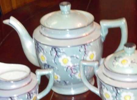 TKI75 Teapot & Lid